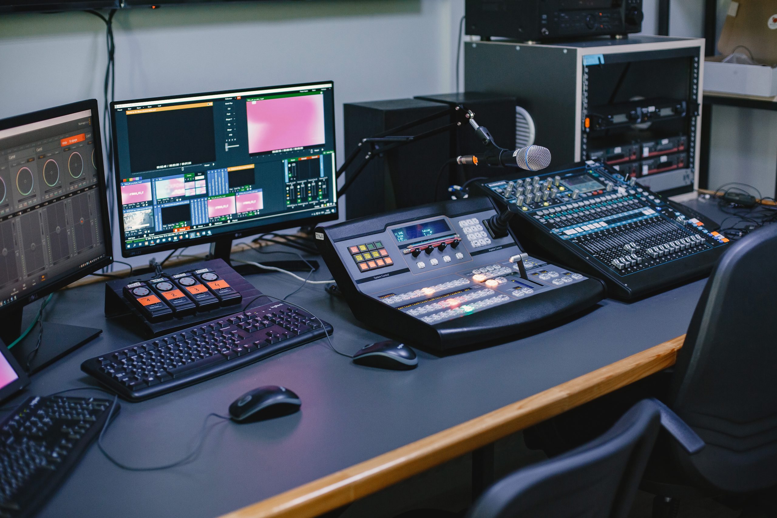 Audio visual equipment in a meeting gallery